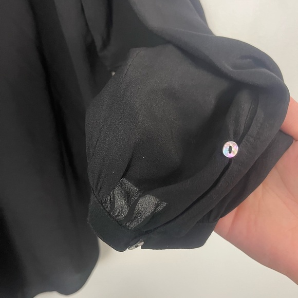 Calypso St Barth solid black 100% silk sheer blouse w/ mini pleats in size small - Picture 6 of 6